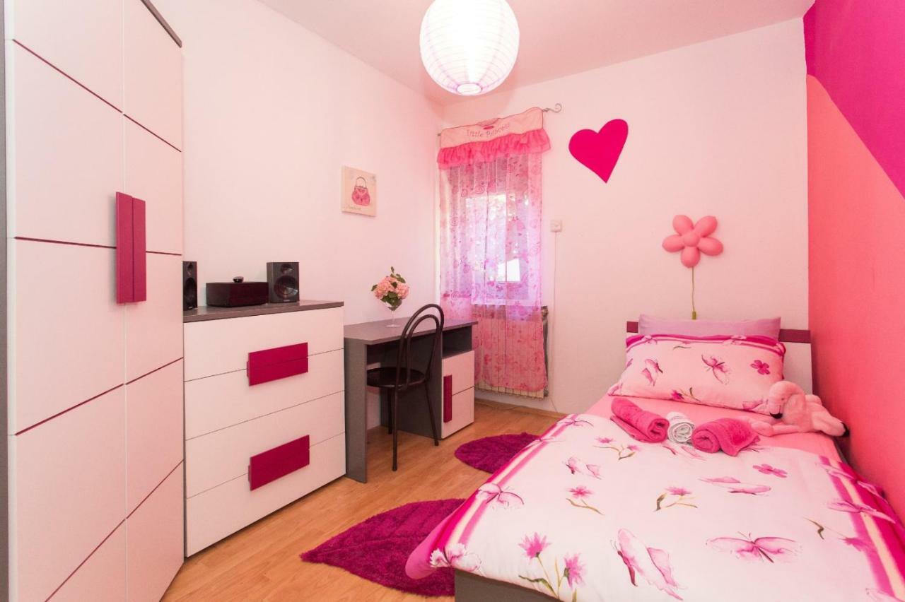 Apartmani Luis Kaštela Buitenkant foto